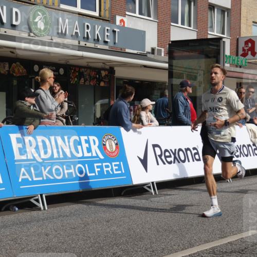 15.09.2024 - PSD Bank Halbmarathon Michael Strokosch http://msf.ph/oto/7058132 15.09.2024 11:37:25 Ziel 744, 753, 756, 1104, 1105, 1163, 1199, 1760, 2625, 2674 meine-sportfotos.de