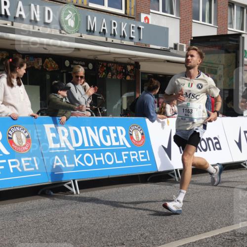 15.09.2024 - PSD Bank Halbmarathon Michael Strokosch http://msf.ph/oto/7058136 15.09.2024 11:37:25 Ziel 744, 753, 756, 1104, 1105, 1163, 1199, 1760, 2625, 2674 meine-sportfotos.de