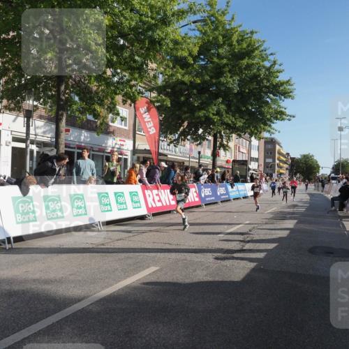 15.09.2024 - PSD Bank Halbmarathon Miley Keyser http://msf.ph/oto/7058151 15.09.2024 10:27:47 Ziel 27, 28, 37, 73, 101, 103, 108, 125, 128, 138, 204, 249, 261, 296 meine-sportfotos.de