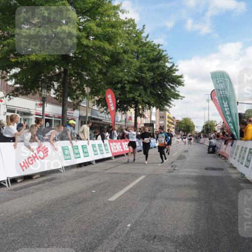 15.09.2024 - PSD Bank Halbmarathon Miley Keyser http://msf.ph/oto/7058170 15.09.2024 12:05:50 Ziel 1684, 2043, 2072, 2283, 2407, 2669, 2787, 3042, 3217 meine-sportfotos.de