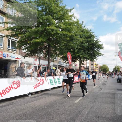 15.09.2024 - PSD Bank Halbmarathon Miley Keyser http://msf.ph/oto/7058207 15.09.2024 12:05:51 Ziel 1684, 2043, 2072, 2283, 2407, 2669, 2787, 3042, 3115, 3217 meine-sportfotos.de