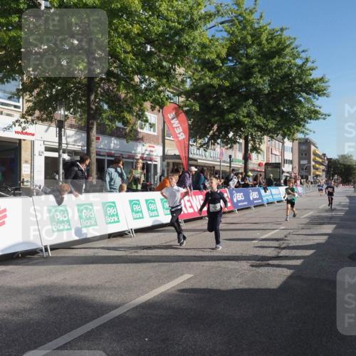 15.09.2024 - PSD Bank Halbmarathon Miley Keyser http://msf.ph/oto/7058236 15.09.2024 10:27:54 Ziel 14, 27, 28, 37, 43, 73, 77, 101, 103, 108, 128, 138, 230, 247, 249, 261, 296 meine-sportfotos.de