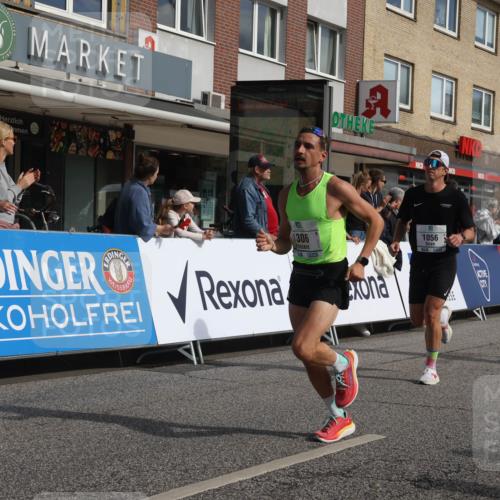 15.09.2024 - PSD Bank Halbmarathon Michael Strokosch http://msf.ph/oto/7058268 15.09.2024 11:37:35 Ziel 756, 1056, 1105, 1163, 1199, 1234, 1238, 1306, 2625, 2674 meine-sportfotos.de