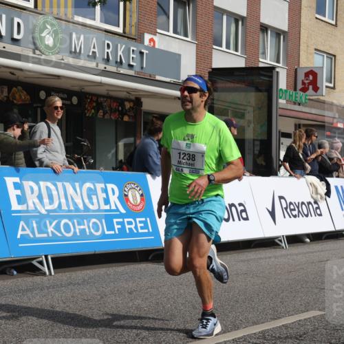 15.09.2024 - PSD Bank Halbmarathon Michael Strokosch http://msf.ph/oto/7058295 15.09.2024 11:37:37 Ziel 756, 1056, 1199, 1234, 1238, 1306, 2625, 2674 meine-sportfotos.de
