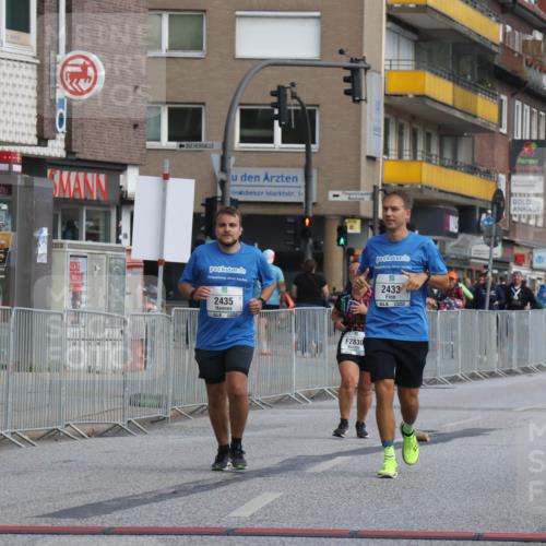 15.09.2024 - PSD Bank Halbmarathon Michael Strokosch http://msf.ph/oto/7058296 15.09.2024 13:00:05 Ziel 2433, 2435, 2830 meine-sportfotos.de
