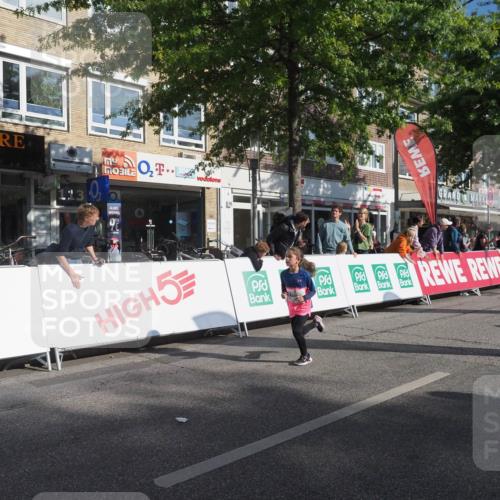 15.09.2024 - PSD Bank Halbmarathon Miley Keyser http://msf.ph/oto/7058300 15.09.2024 10:27:59 Ziel 14, 27, 43, 77, 94, 108, 128, 138, 161, 208, 217, 230, 247, 261, 262, 293, 296 meine-sportfotos.de