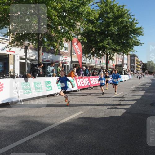 15.09.2024 - PSD Bank Halbmarathon Miley Keyser http://msf.ph/oto/7058308 15.09.2024 10:28:01 Ziel 14, 43, 77, 84, 94, 108, 128, 132, 138, 161, 208, 217, 230, 247, 261, 262, 293, 296 meine-sportfotos.de