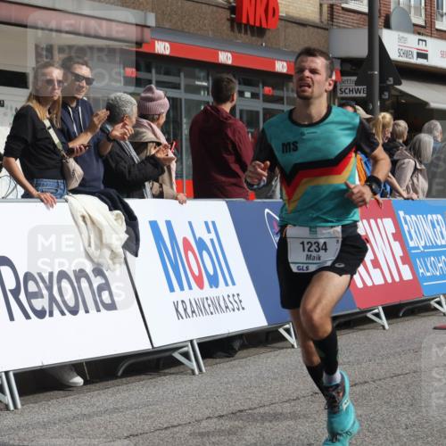 15.09.2024 - PSD Bank Halbmarathon Michael Strokosch http://msf.ph/oto/7058334 15.09.2024 11:37:40 Ziel 756, 1056, 1199, 1234, 1238, 1306, 2625, 2674 meine-sportfotos.de