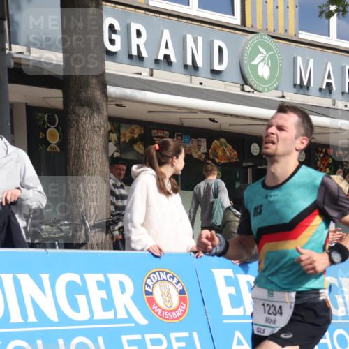 15.09.2024 - PSD Bank Halbmarathon Michael Strokosch http://msf.ph/oto/7058353 15.09.2024 11:37:42 Ziel 1056, 1136, 1199, 1234, 1238, 1306, 2625, 2674 meine-sportfotos.de