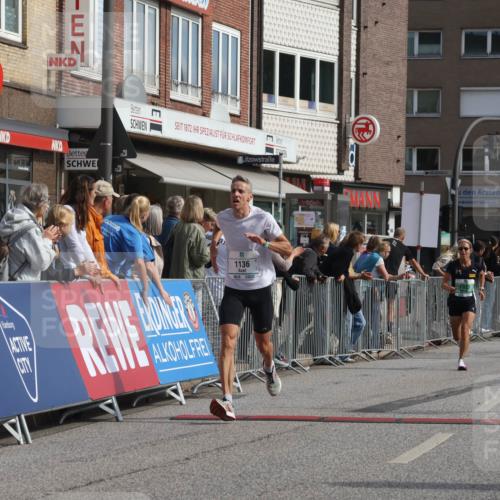 15.09.2024 - PSD Bank Halbmarathon Michael Strokosch http://msf.ph/oto/7058358 15.09.2024 11:37:47 Ziel 932, 1056, 1136, 1234, 1238, 1306, 1742 meine-sportfotos.de