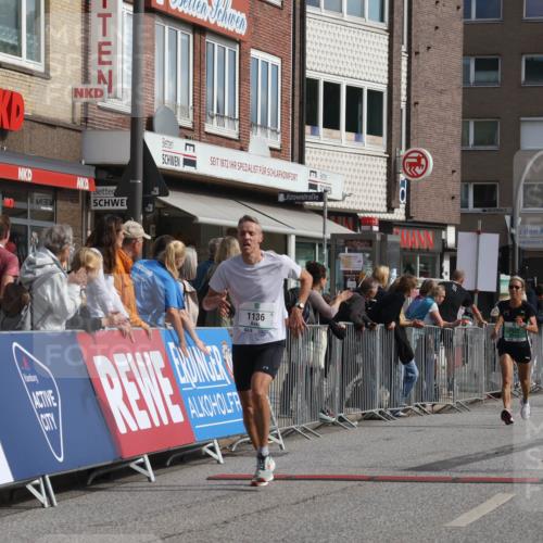 15.09.2024 - PSD Bank Halbmarathon Michael Strokosch http://msf.ph/oto/7058362 15.09.2024 11:37:47 Ziel 932, 1056, 1136, 1234, 1238, 1306, 1742 meine-sportfotos.de