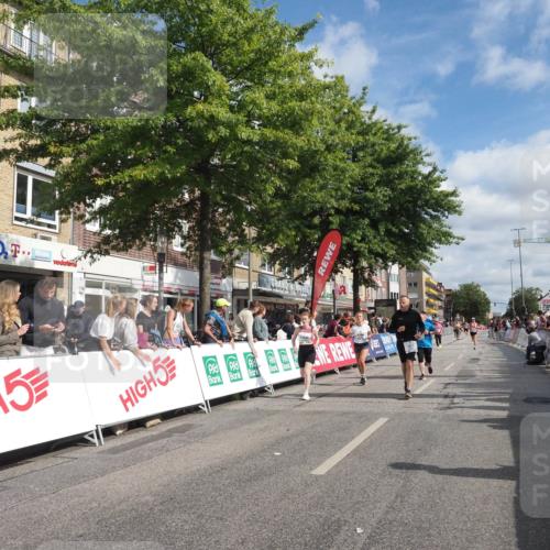 15.09.2024 - PSD Bank Halbmarathon Miley Keyser http://msf.ph/oto/7058375 15.09.2024 12:06:05 Ziel 1518, 1607, 1821, 1831, 2072, 2283, 2407, 2669, 2804, 2947, 3115, 3217, 3535 meine-sportfotos.de