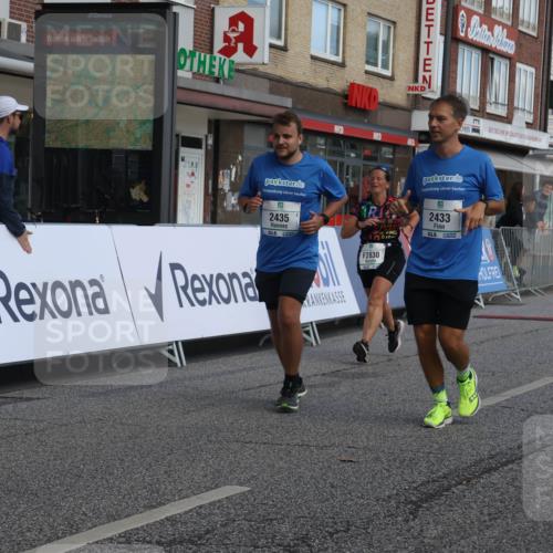 15.09.2024 - PSD Bank Halbmarathon Michael Strokosch http://msf.ph/oto/7058388 15.09.2024 13:00:13 Ziel 2433, 2435, 2830 meine-sportfotos.de