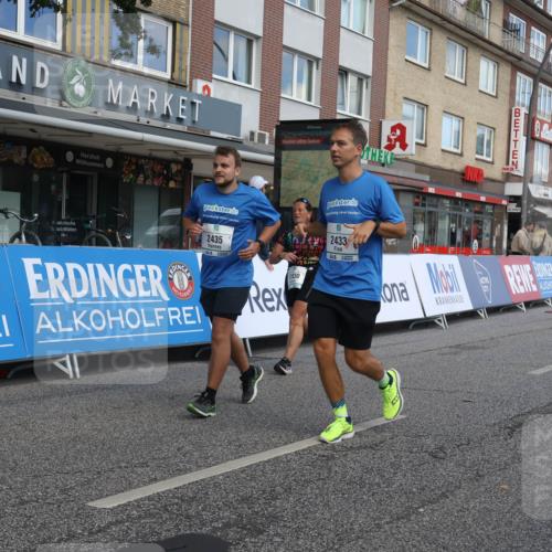 15.09.2024 - PSD Bank Halbmarathon Michael Strokosch http://msf.ph/oto/7058404 15.09.2024 13:00:15 Ziel 2433, 2435, 2830 meine-sportfotos.de