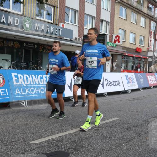 15.09.2024 - PSD Bank Halbmarathon Michael Strokosch http://msf.ph/oto/7058408 15.09.2024 13:00:15 Ziel 2433, 2435, 2830 meine-sportfotos.de