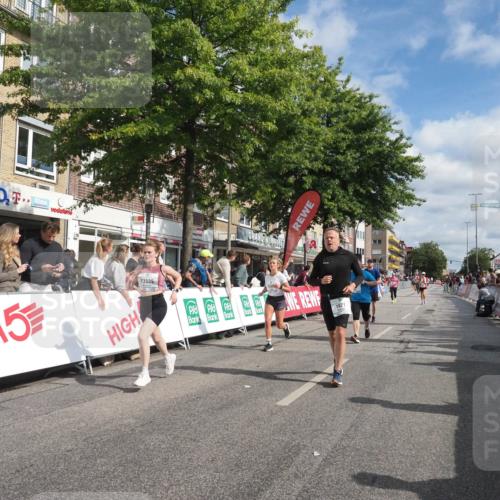 15.09.2024 - PSD Bank Halbmarathon Miley Keyser http://msf.ph/oto/7058415 15.09.2024 12:06:06 Ziel 1518, 1607, 1821, 1831, 2072, 2407, 2669, 2804, 2947, 3115, 3535 meine-sportfotos.de