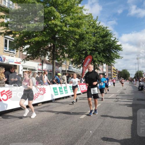 15.09.2024 - PSD Bank Halbmarathon Miley Keyser http://msf.ph/oto/7058424 15.09.2024 12:06:06 Ziel 1518, 1607, 1821, 1831, 2072, 2407, 2669, 2804, 2947, 3115, 3535 meine-sportfotos.de