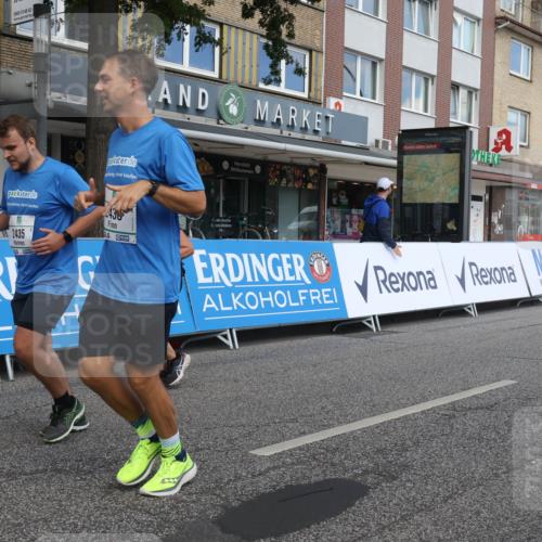 15.09.2024 - PSD Bank Halbmarathon Michael Strokosch http://msf.ph/oto/7058427 15.09.2024 13:00:16 Ziel 2433, 2435, 2830 meine-sportfotos.de
