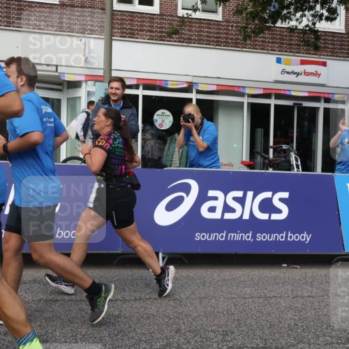 15.09.2024 - PSD Bank Halbmarathon Michael Strokosch http://msf.ph/oto/7058443 15.09.2024 13:00:17 Ziel 2433, 2435, 2830 meine-sportfotos.de