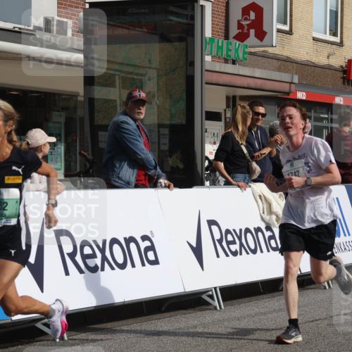 15.09.2024 - PSD Bank Halbmarathon Michael Strokosch http://msf.ph/oto/7058449 15.09.2024 11:37:53 Ziel 932, 1136, 1177, 1234, 1742, 1922 meine-sportfotos.de