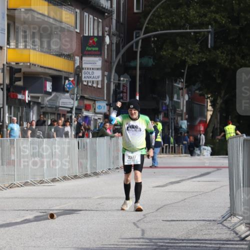 15.09.2024 - PSD Bank Halbmarathon Michael Strokosch http://msf.ph/oto/7058466 15.09.2024 13:00:51 Ziel  meine-sportfotos.de