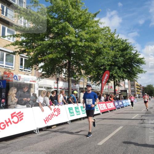 15.09.2024 - PSD Bank Halbmarathon Miley Keyser http://msf.ph/oto/7058484 15.09.2024 12:06:09 Ziel 1518, 1607, 1821, 1831, 2280, 2669, 2804, 2854, 2947, 3115, 3535 meine-sportfotos.de