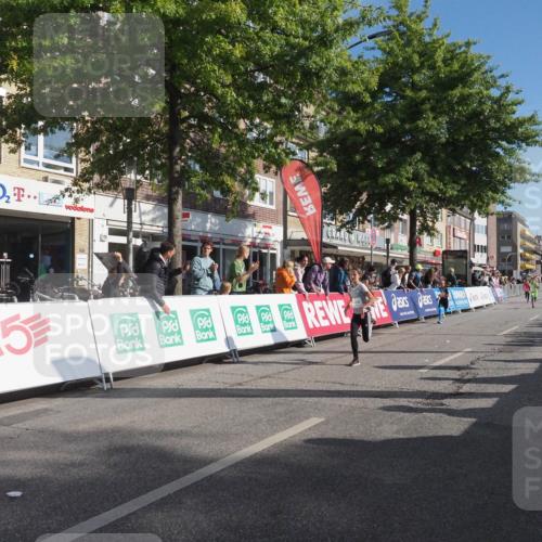 15.09.2024 - PSD Bank Halbmarathon Miley Keyser http://msf.ph/oto/7058494 15.09.2024 10:28:19 Ziel 45, 84, 89, 92, 132, 135, 149, 161, 166, 183, 208, 217, 258, 285 meine-sportfotos.de