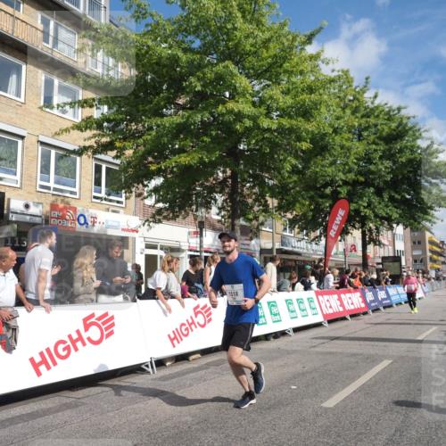 15.09.2024 - PSD Bank Halbmarathon Miley Keyser http://msf.ph/oto/7058500 15.09.2024 12:06:09 Ziel 1518, 1607, 1821, 1831, 2280, 2669, 2804, 2854, 2947, 3115, 3535 meine-sportfotos.de