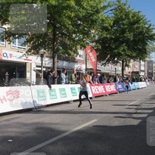 15.09.2024 - PSD Bank Halbmarathon Miley Keyser http://msf.ph/oto/7058502 15.09.2024 10:28:20 Ziel 45, 84, 89, 92, 132, 135, 149, 161, 166, 183, 208, 217, 243, 258, 285 meine-sportfotos.de