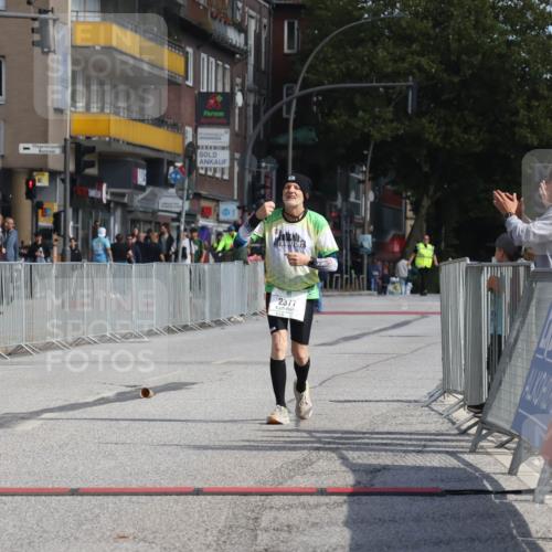 15.09.2024 - PSD Bank Halbmarathon Michael Strokosch http://msf.ph/oto/7058514 15.09.2024 13:00:57 Ziel 2377 meine-sportfotos.de