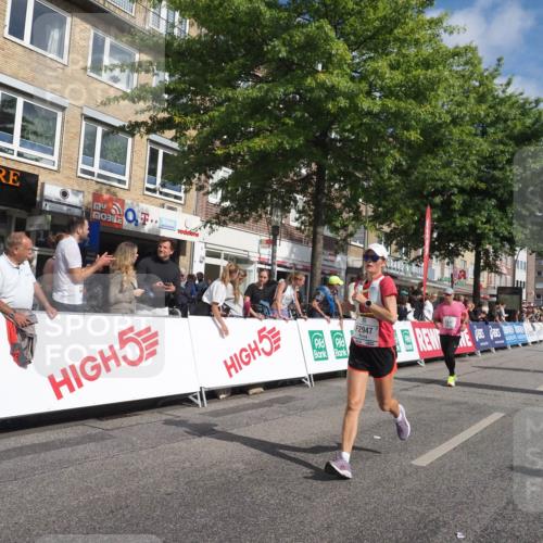 15.09.2024 - PSD Bank Halbmarathon Miley Keyser http://msf.ph/oto/7058526 15.09.2024 12:06:13 Ziel 1518, 1607, 1821, 1831, 2280, 2804, 2854, 2947, 3115, 3350, 3535 meine-sportfotos.de