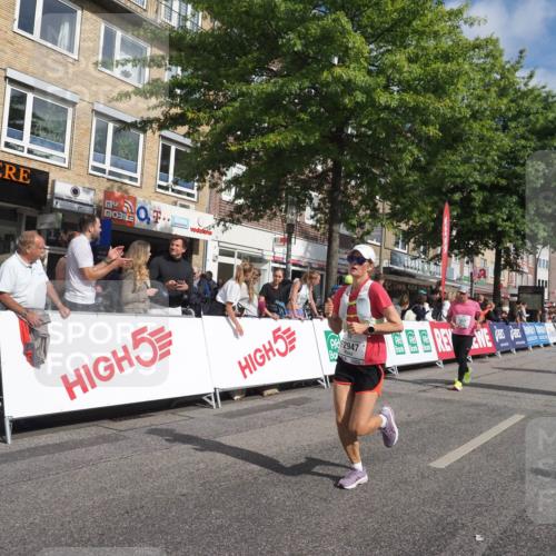 15.09.2024 - PSD Bank Halbmarathon Miley Keyser http://msf.ph/oto/7058530 15.09.2024 12:06:13 Ziel 1518, 1607, 1821, 1831, 2280, 2804, 2854, 2947, 3115, 3350, 3535 meine-sportfotos.de