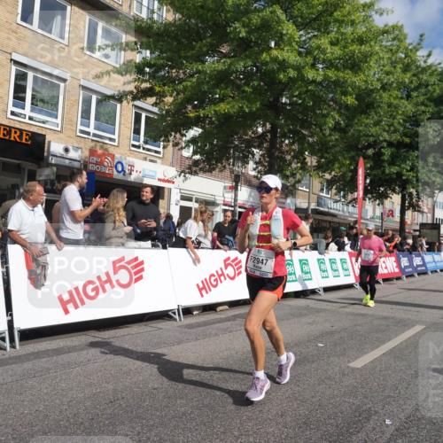15.09.2024 - PSD Bank Halbmarathon Miley Keyser http://msf.ph/oto/7058533 15.09.2024 12:06:13 Ziel 1518, 1607, 1821, 1831, 2280, 2804, 2854, 2947, 3115, 3350, 3535 meine-sportfotos.de