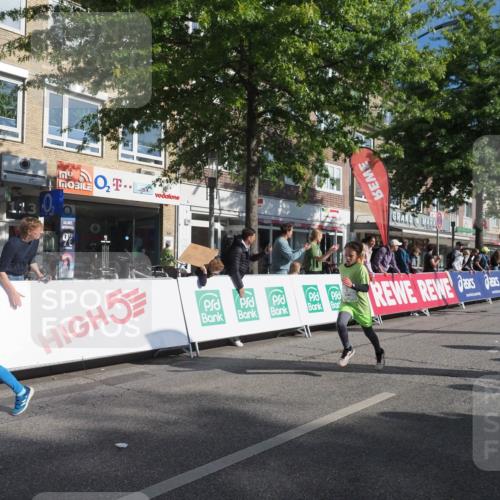15.09.2024 - PSD Bank Halbmarathon Miley Keyser http://msf.ph/oto/7058540 15.09.2024 10:28:24 Ziel 45, 89, 92, 135, 149, 166, 183, 243, 258, 285 meine-sportfotos.de