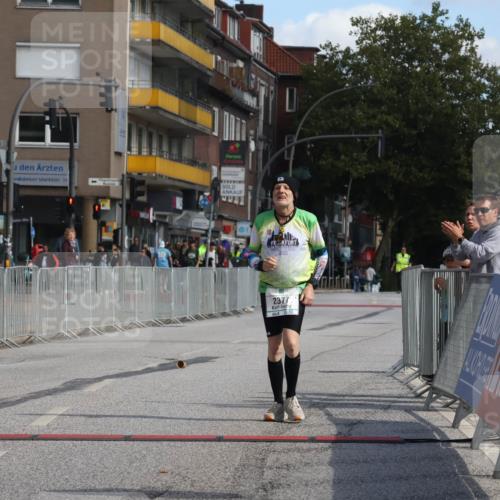 15.09.2024 - PSD Bank Halbmarathon Michael Strokosch http://msf.ph/oto/7058554 15.09.2024 13:01:00 Ziel 2377 meine-sportfotos.de