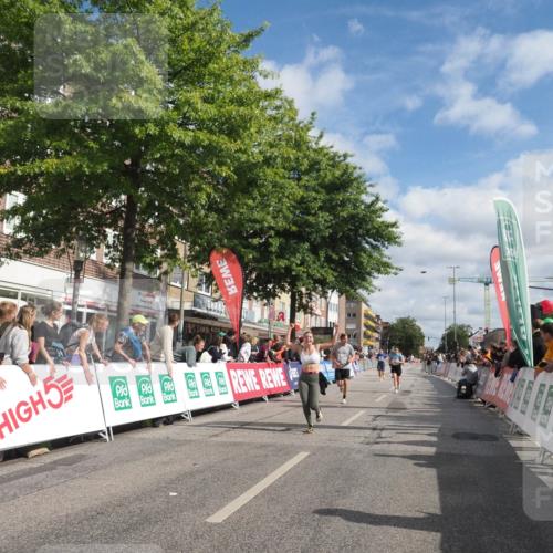 15.09.2024 - PSD Bank Halbmarathon Miley Keyser http://msf.ph/oto/7058573 15.09.2024 12:06:17 Ziel 1518, 1607, 1697, 1747, 1821, 1831, 2280, 2718, 2804, 2854, 2947, 3350 meine-sportfotos.de