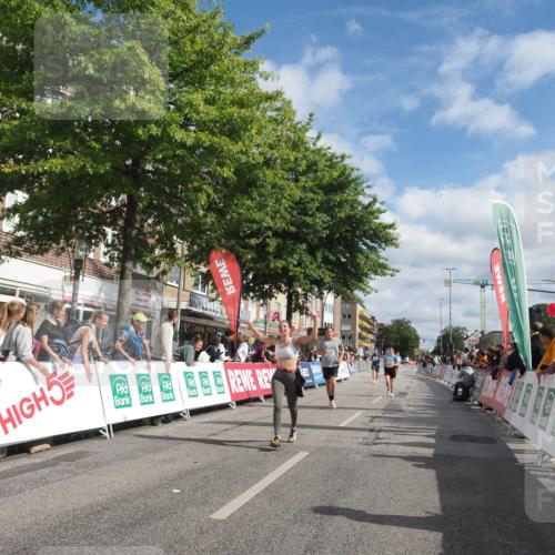 15.09.2024 - PSD Bank Halbmarathon Miley Keyser http://msf.ph/oto/7058586 15.09.2024 12:06:17 Ziel 1518, 1607, 1697, 1747, 1821, 1831, 2280, 2718, 2804, 2854, 2947, 3350 meine-sportfotos.de