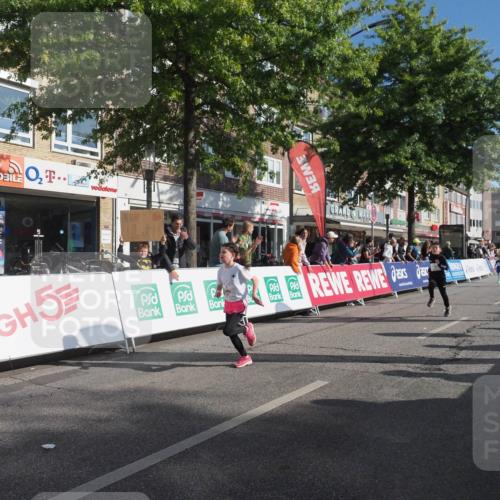15.09.2024 - PSD Bank Halbmarathon Miley Keyser http://msf.ph/oto/7058591 15.09.2024 10:28:30 Ziel 26, 45, 89, 92, 149, 162, 183, 184, 192, 243, 273, 285, 305 meine-sportfotos.de