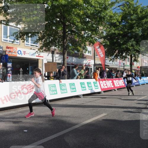 15.09.2024 - PSD Bank Halbmarathon Miley Keyser http://msf.ph/oto/7058603 15.09.2024 10:28:31 Ziel 26, 45, 89, 92, 149, 162, 183, 184, 192, 243, 273, 285, 305 meine-sportfotos.de