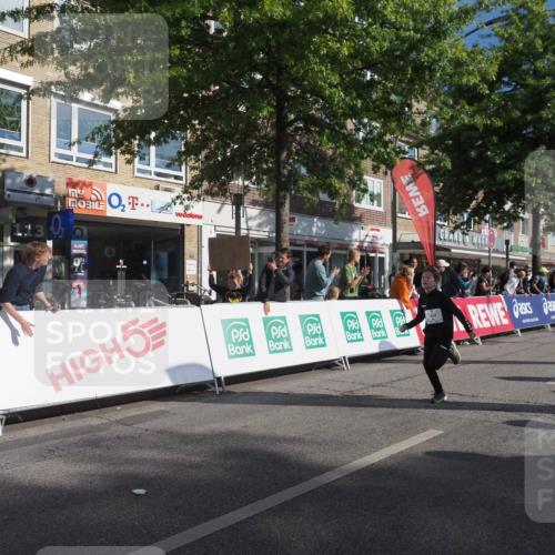 15.09.2024 - PSD Bank Halbmarathon Miley Keyser http://msf.ph/oto/7058606 15.09.2024 10:28:31 Ziel 26, 45, 89, 92, 149, 162, 183, 184, 192, 243, 273, 285, 305 meine-sportfotos.de