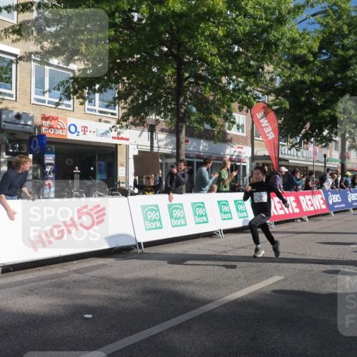 15.09.2024 - PSD Bank Halbmarathon Miley Keyser http://msf.ph/oto/7058610 15.09.2024 10:28:31 Ziel 26, 45, 89, 92, 149, 162, 183, 184, 192, 243, 273, 285, 305 meine-sportfotos.de