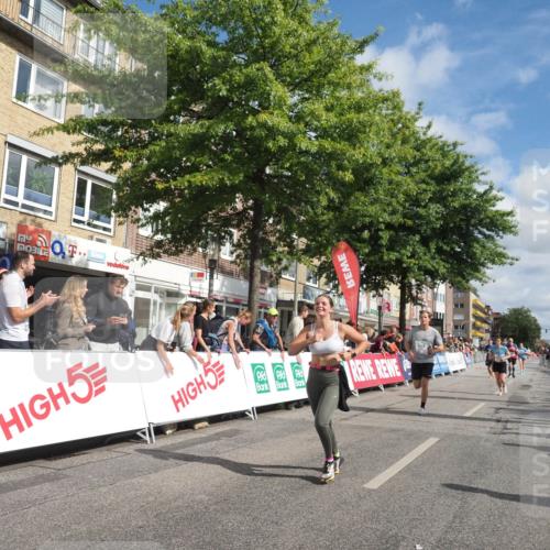 15.09.2024 - PSD Bank Halbmarathon Miley Keyser http://msf.ph/oto/7058617 15.09.2024 12:06:18 Ziel 1518, 1607, 1697, 1747, 1821, 1831, 2280, 2718, 2804, 2854, 2947, 3350 meine-sportfotos.de