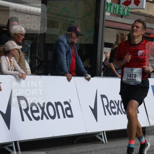 15.09.2024 - PSD Bank Halbmarathon Michael Strokosch http://msf.ph/oto/7058620 15.09.2024 11:38:11 Ziel 764, 1288, 1301, 1472, 1478 meine-sportfotos.de