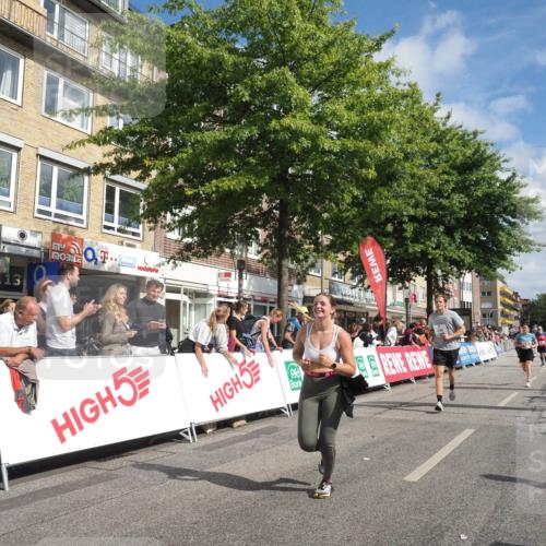 15.09.2024 - PSD Bank Halbmarathon Miley Keyser http://msf.ph/oto/7058625 15.09.2024 12:06:19 Ziel 1518, 1607, 1697, 1747, 1824, 1831, 2280, 2718, 2854, 2947, 3350 meine-sportfotos.de