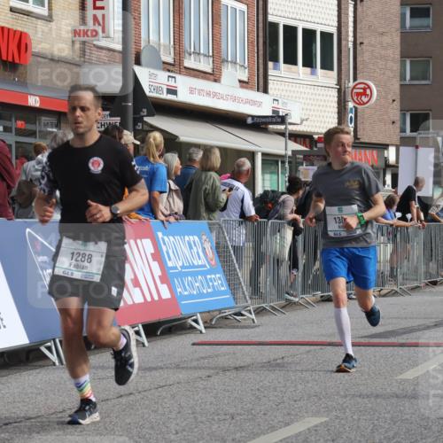 15.09.2024 - PSD Bank Halbmarathon Michael Strokosch http://msf.ph/oto/7058648 15.09.2024 11:38:13 Ziel 764, 1288, 1301, 1472, 1478 meine-sportfotos.de
