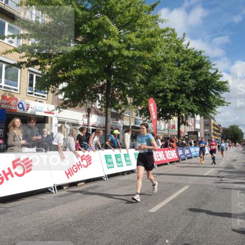 15.09.2024 - PSD Bank Halbmarathon Miley Keyser http://msf.ph/oto/7058664 15.09.2024 12:06:22 Ziel 1697, 1747, 1824, 1831, 2036, 2280, 2334, 2718, 2854, 2947, 3350 meine-sportfotos.de