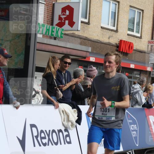 15.09.2024 - PSD Bank Halbmarathon Michael Strokosch http://msf.ph/oto/7058681 15.09.2024 11:38:15 Ziel 764, 1288, 1301, 1472, 1478 meine-sportfotos.de