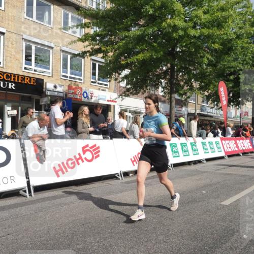 15.09.2024 - PSD Bank Halbmarathon Miley Keyser http://msf.ph/oto/7058684 15.09.2024 12:06:22 Ziel 1697, 1747, 1824, 1831, 2036, 2280, 2334, 2718, 2854, 2947, 3350 meine-sportfotos.de