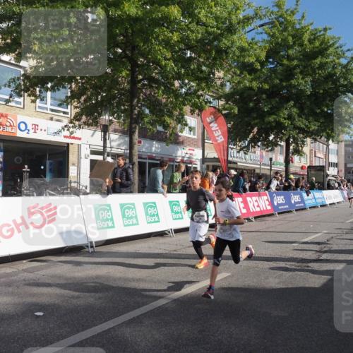15.09.2024 - PSD Bank Halbmarathon Miley Keyser http://msf.ph/oto/7058697 15.09.2024 10:28:40 Ziel 26, 130, 140, 162, 183, 184, 192, 205, 235, 243, 273, 305 meine-sportfotos.de