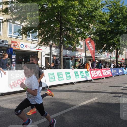 15.09.2024 - PSD Bank Halbmarathon Miley Keyser http://msf.ph/oto/7058714 15.09.2024 10:28:41 Ziel 26, 130, 140, 162, 184, 192, 205, 235, 243, 273, 305 meine-sportfotos.de